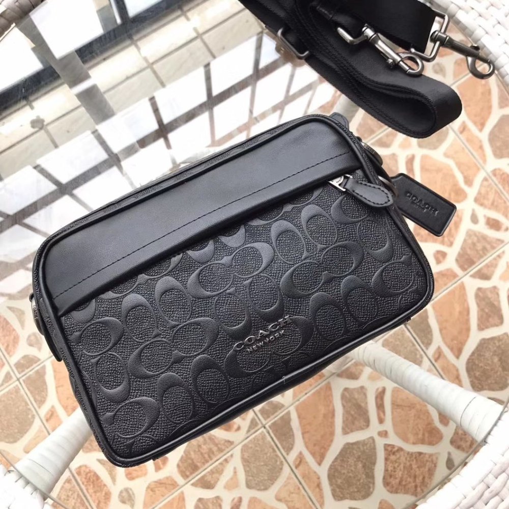 Coach  One Shoulder Messenger Bag